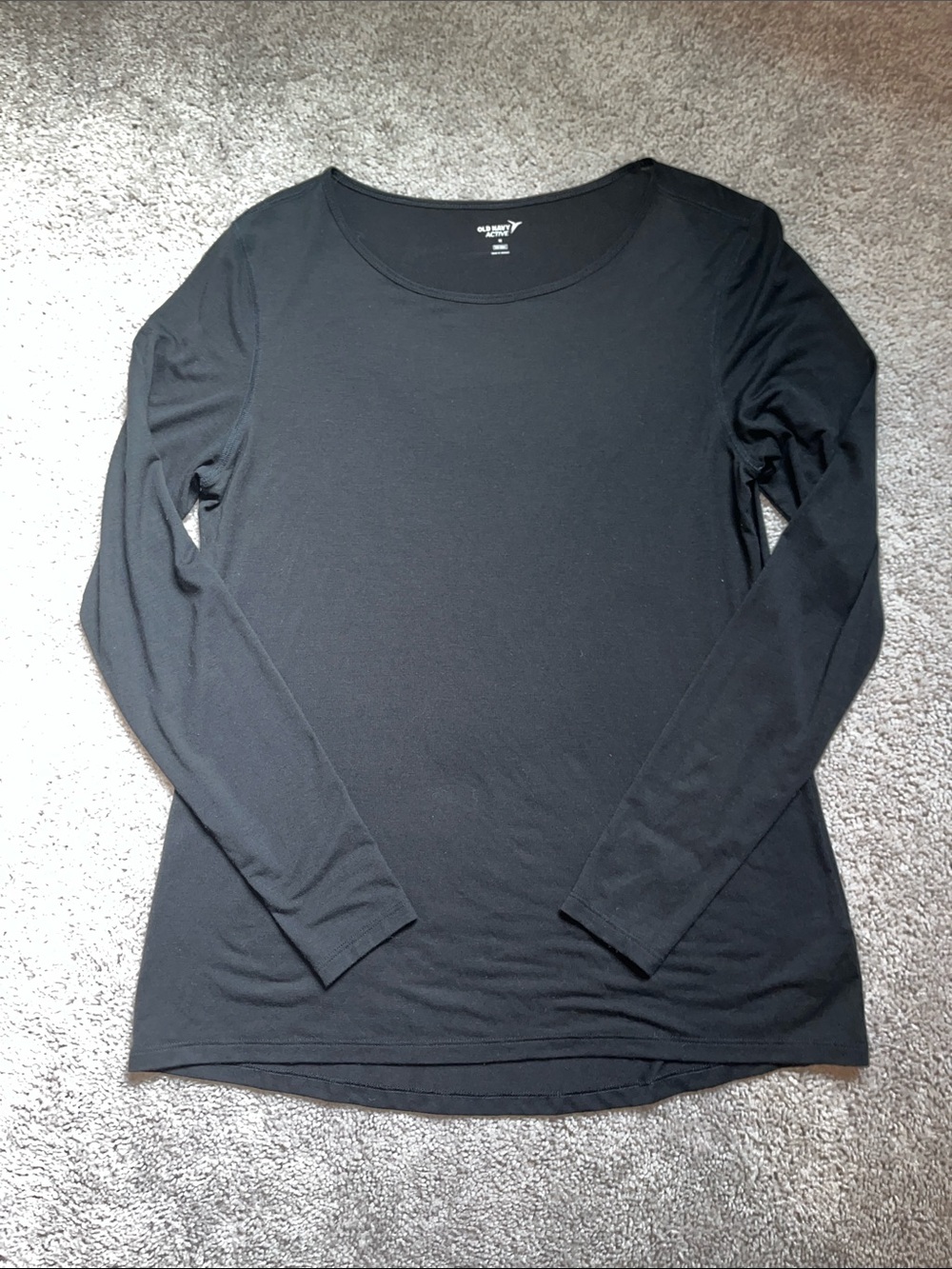 Old Navy Black Scoop-Neck Long Sleeve Tee